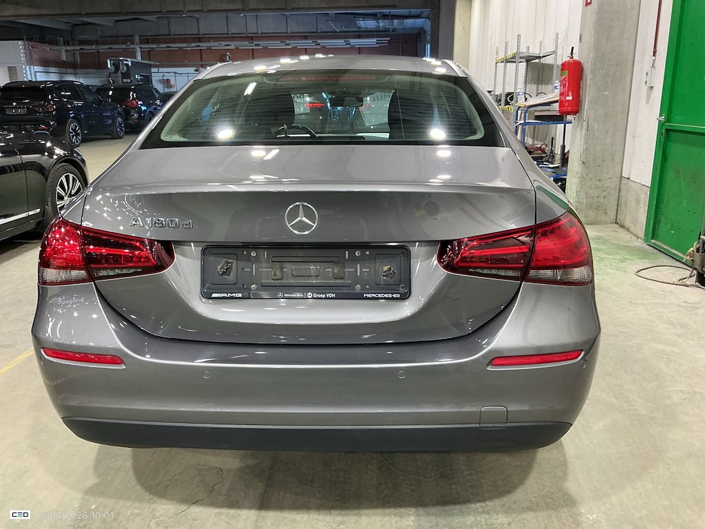 MERCEDES-BENZ A-Klasse 2.0 A 180 D BUSINESS SOLUTION DCT photo