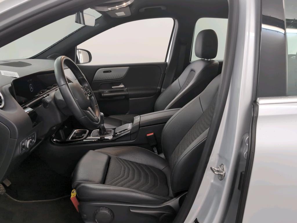 MERCEDES-BENZ B-CLASS 1.3 B 180 BUSINESS SOLUTION photo