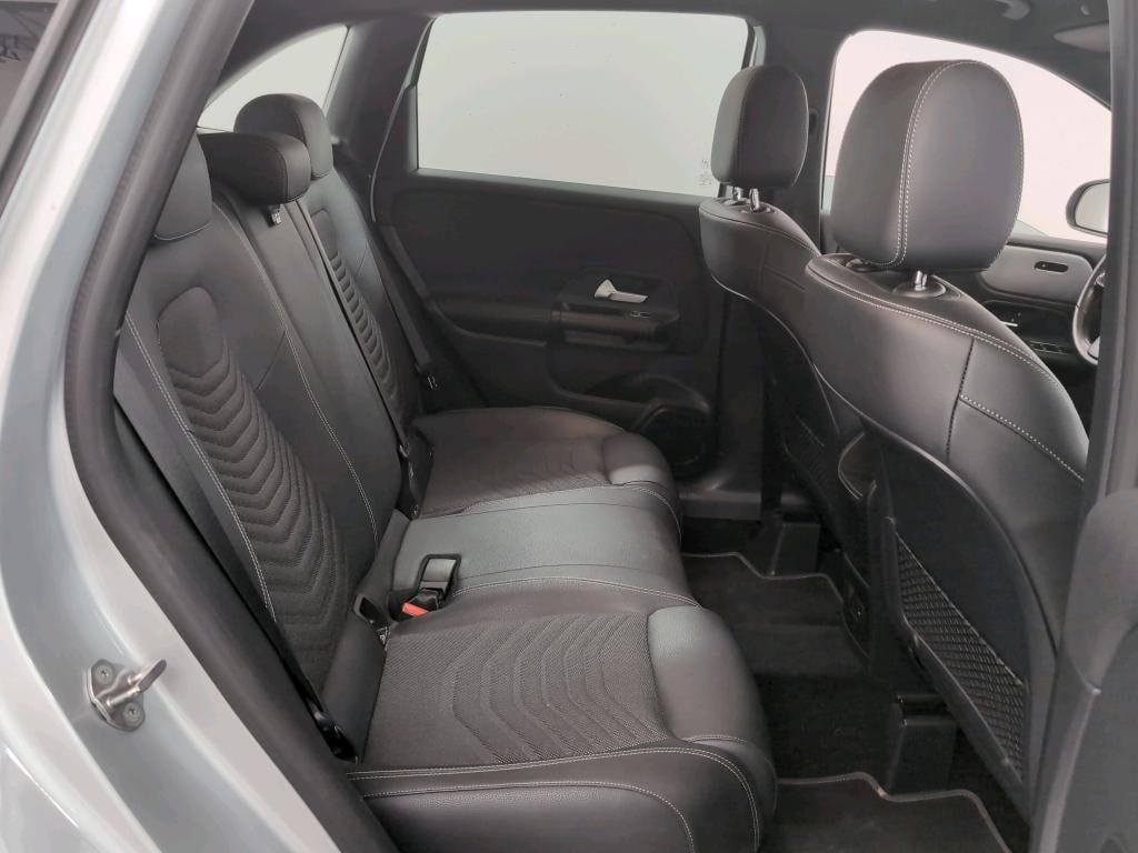 MERCEDES-BENZ B-CLASS 1.3 B 180 BUSINESS SOLUTION photo