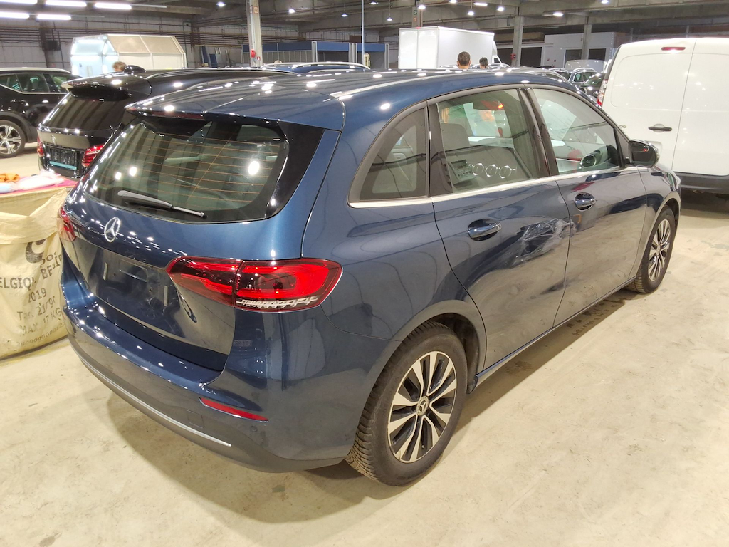 MERCEDES-BENZ B-CLASS 1.3 B 180 BUSINESS SOLUTION photo