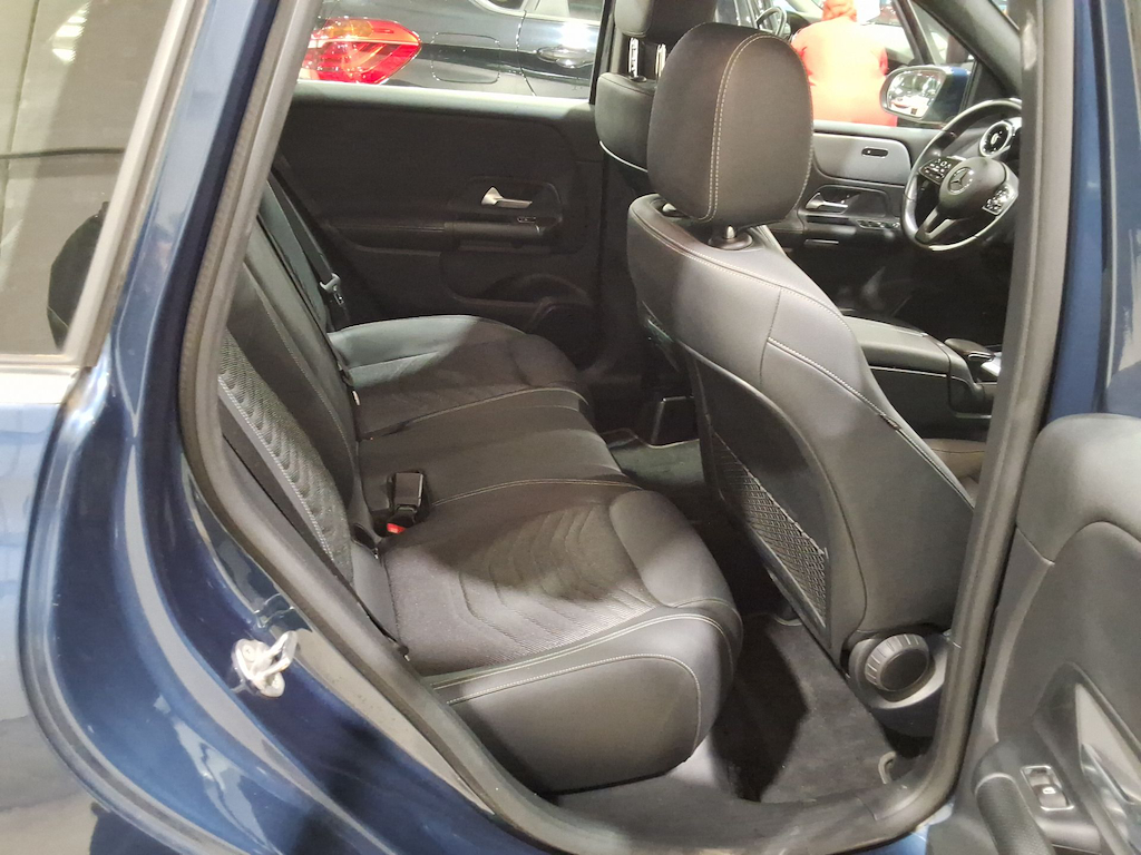 MERCEDES-BENZ B-CLASS 1.3 B 180 BUSINESS SOLUTION photo