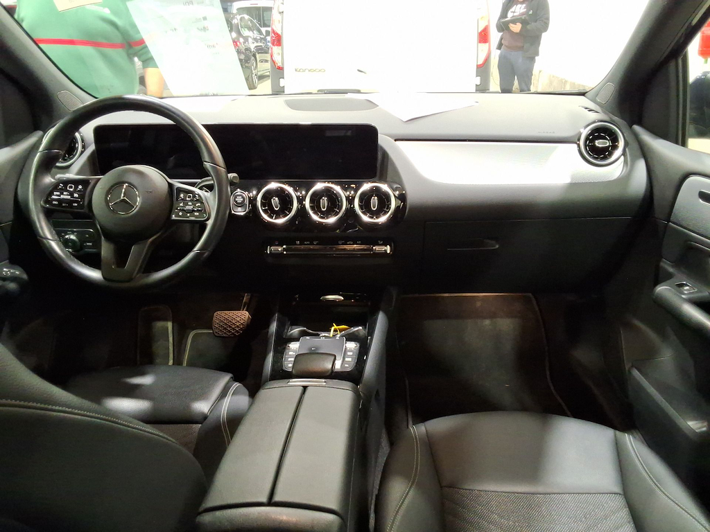 MERCEDES-BENZ B-CLASS 1.3 B 180 BUSINESS SOLUTION photo