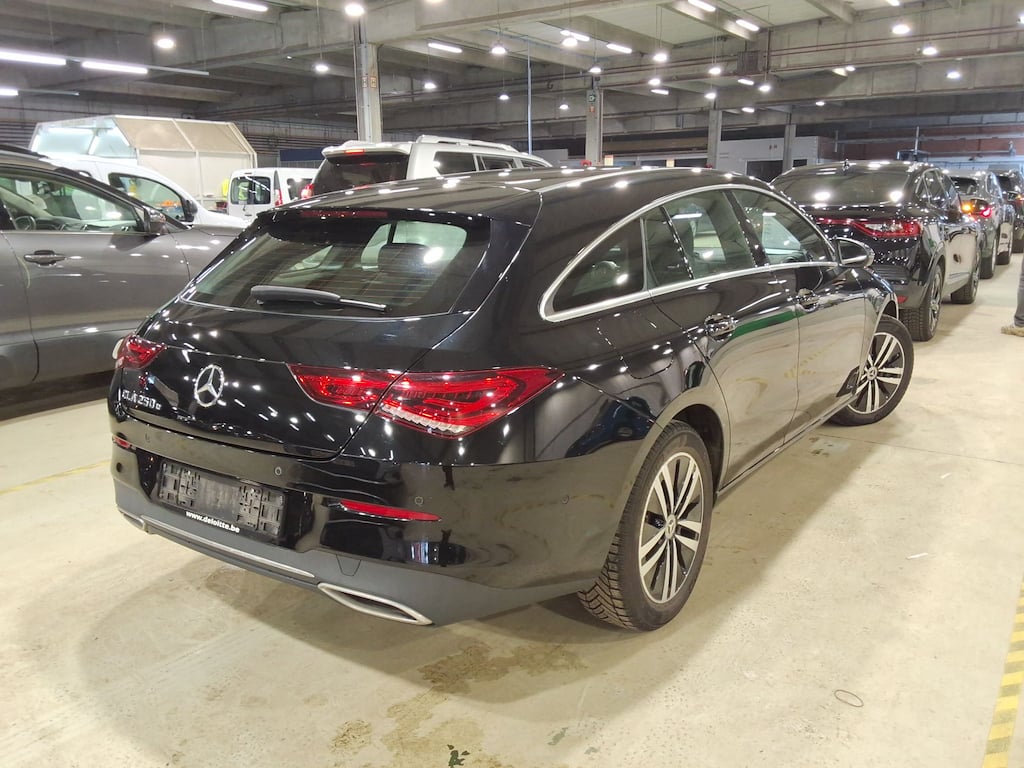 MERCEDES-BENZ CLA - Klasse 1.3 CLA 250 E BUSINESS SOLUTION DCT photo