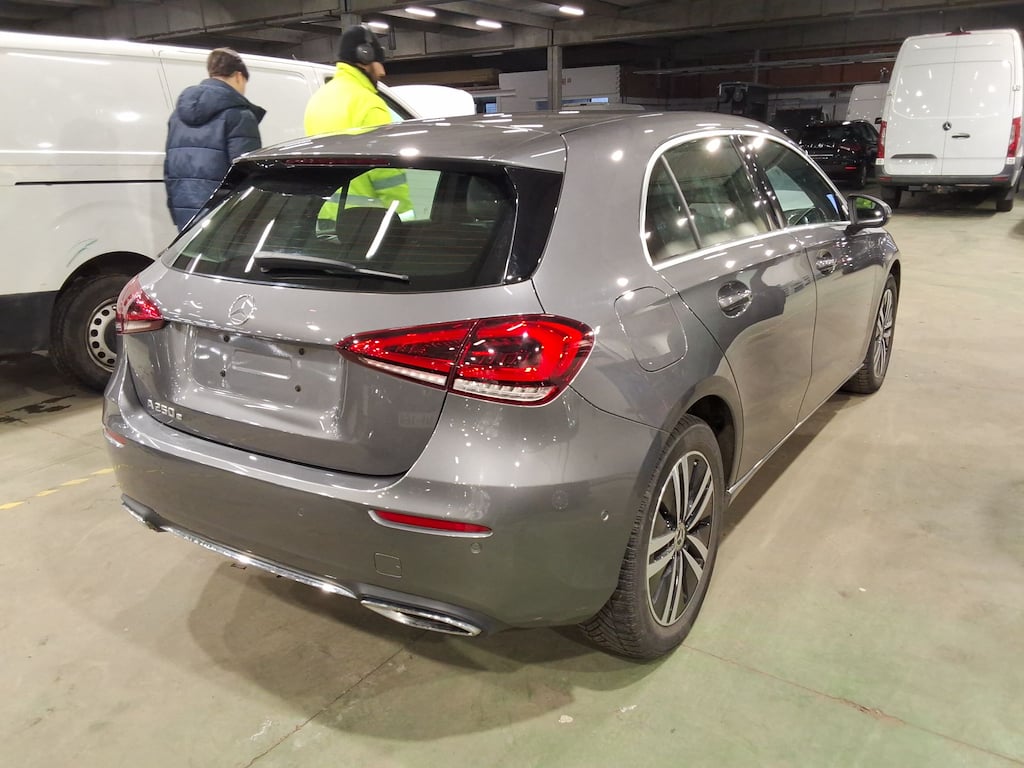 MERCEDES-BENZ CLASS A (W177) A 250 e PHEV Business Solution photo