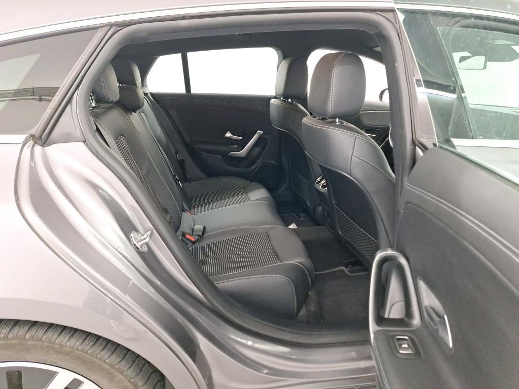 MERCEDES-BENZ CLASS CLA SHOOTING BREAK (X118 CLA 180 Business Solution photo