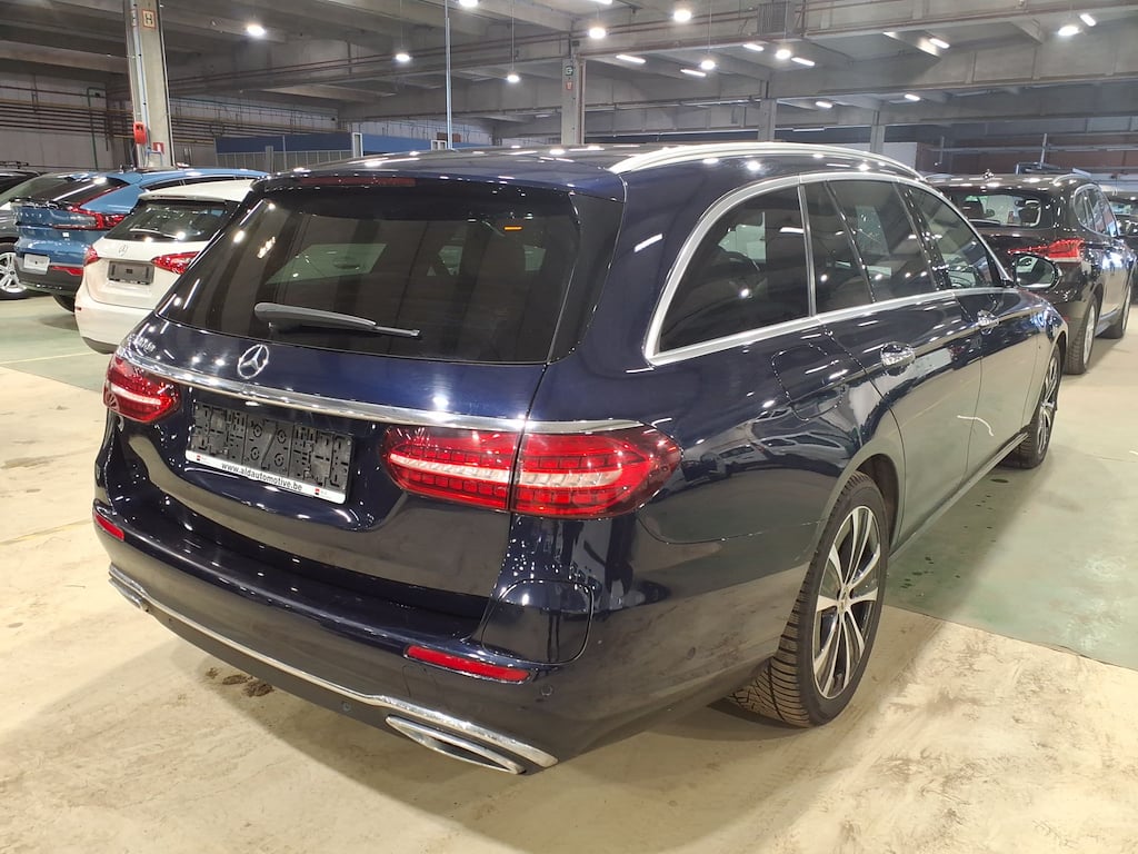MERCEDES-BENZ E-CLASS BREAK 2.0 E 300 DE AUTO photo