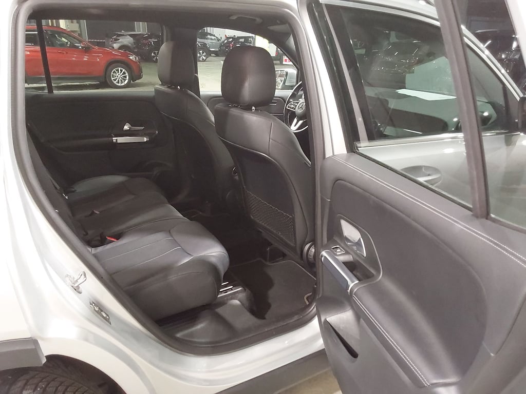 MERCEDES-BENZ GLB 2.0 GLB 200 D LUXURY LINE DCT photo