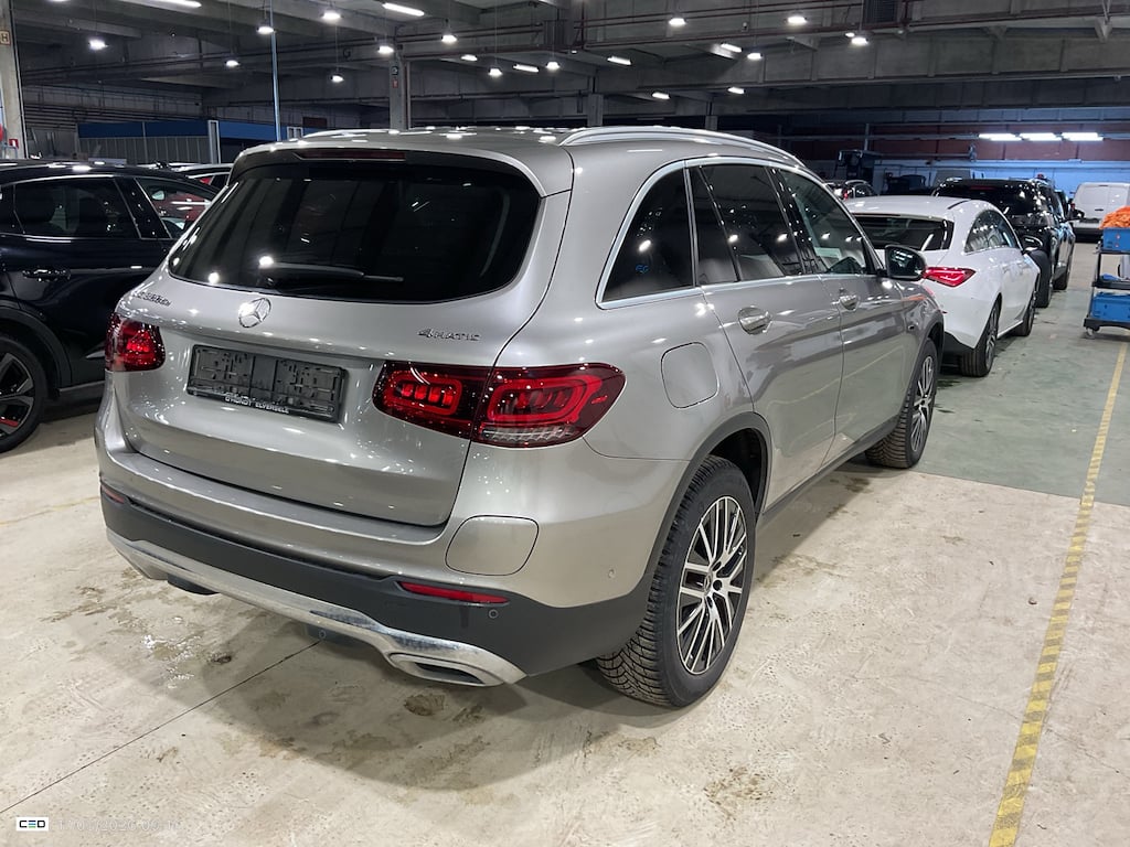 MERCEDES-BENZ GLC 2.0 GLC 300 DE 4MATIC 4WD AUTO photo