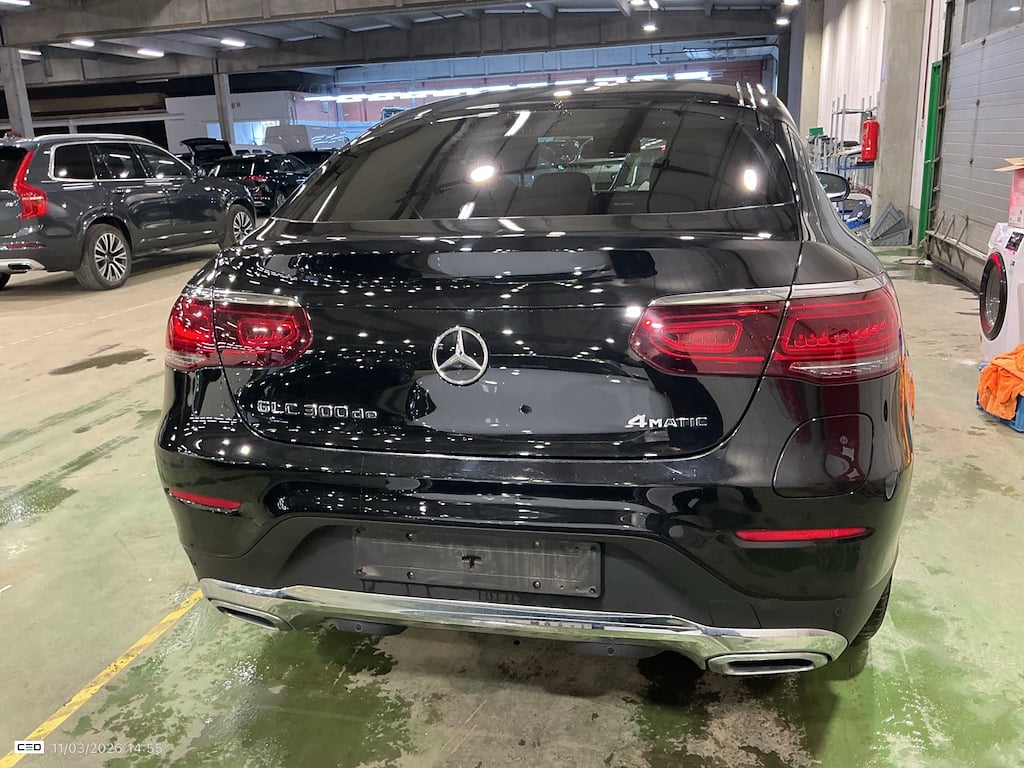 MERCEDES-BENZ GLC COUPE 2.0 GLC 300 DE PHEV 4MATIC 4WD AUTO photo