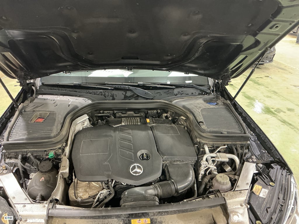 MERCEDES-BENZ GLC COUPE 2.0 GLC 300 DE PHEV 4MATIC 4WD AUTO photo