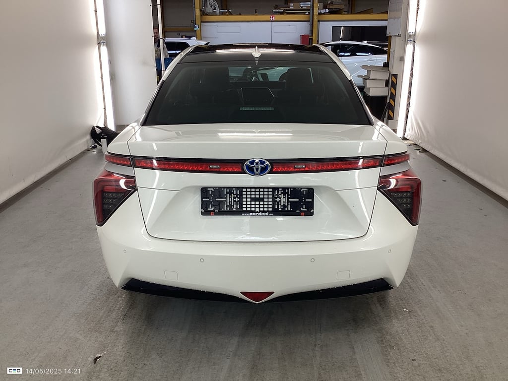 TOYOTA MIRAI Mirai Fuel Cell photo
