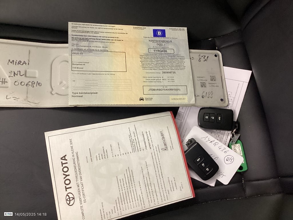 TOYOTA MIRAI Mirai Fuel Cell photo