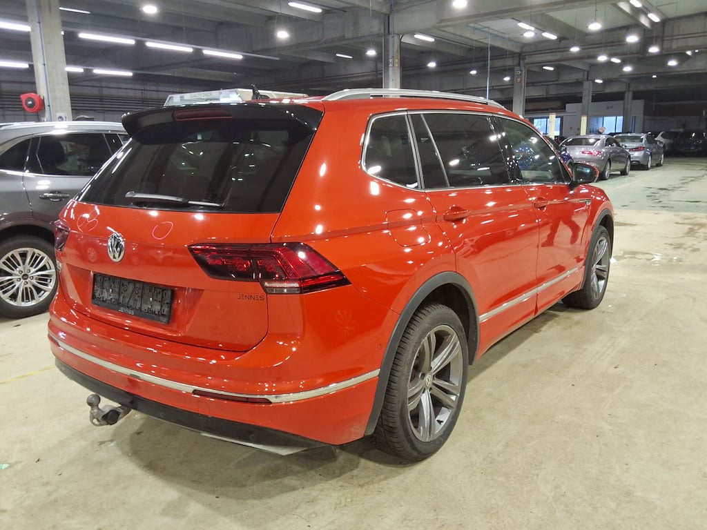 VOLKSWAGEN TIGUAN ALLSPACE 2.0 TDI PLATINUM DSG photo