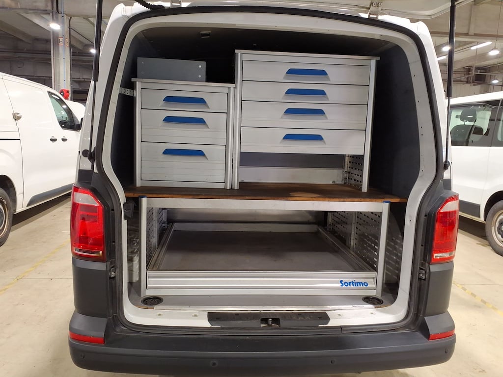 VOLKSWAGEN TRANSPORTER 1400 FOU LWB DSL - 2.0 TDi SCR BMT STOCK photo