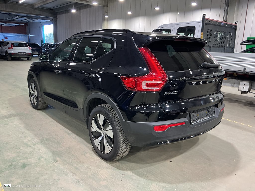 VOLVO XC40 1.5 T2 PLUS LIMITED EDITION AUTO photo