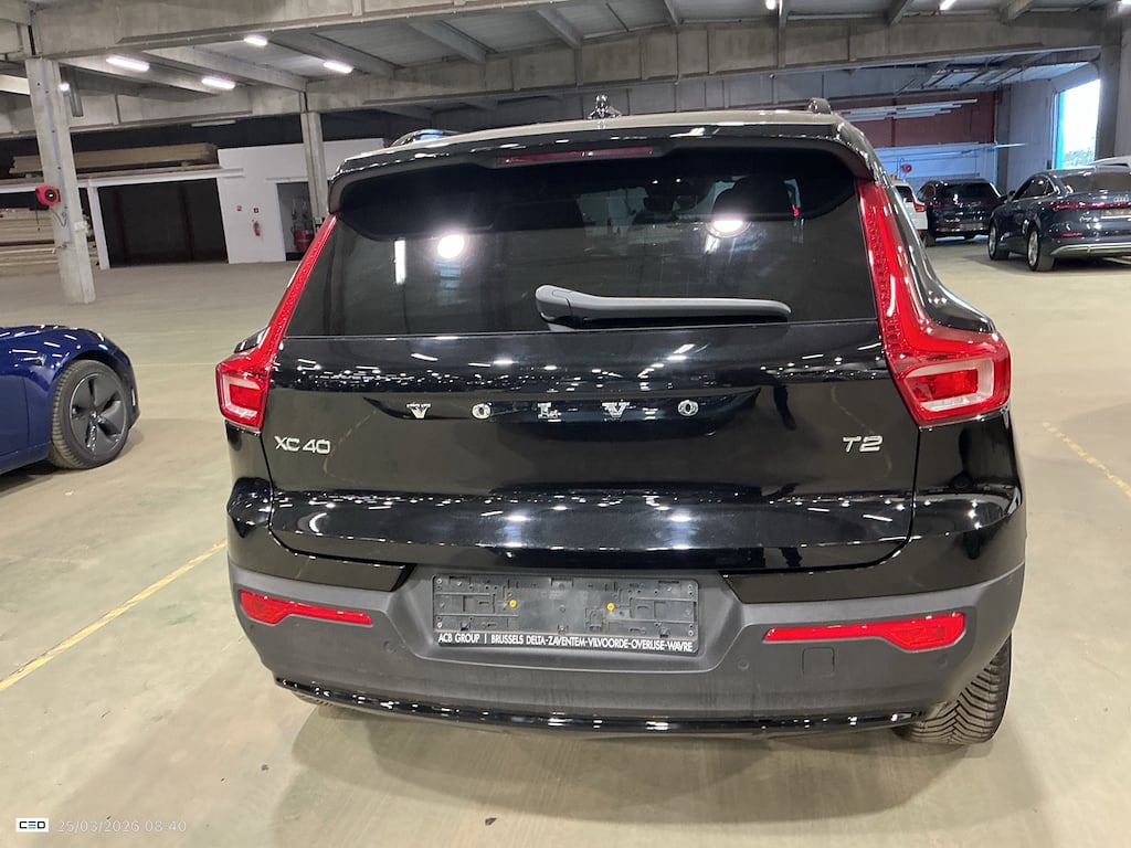 VOLVO XC40 1.5 T2 PLUS LIMITED EDITION AUTO photo