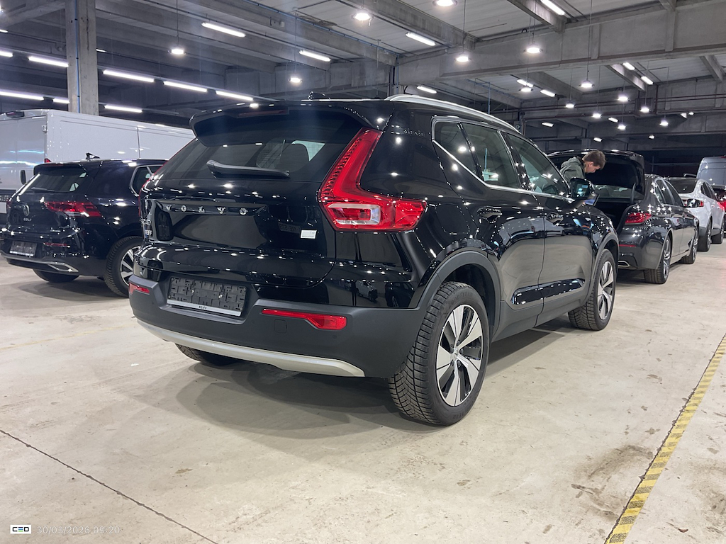 VOLVO XC40 1.5 T4 PHEV INSCRIPTION EXPR. DCT photo
