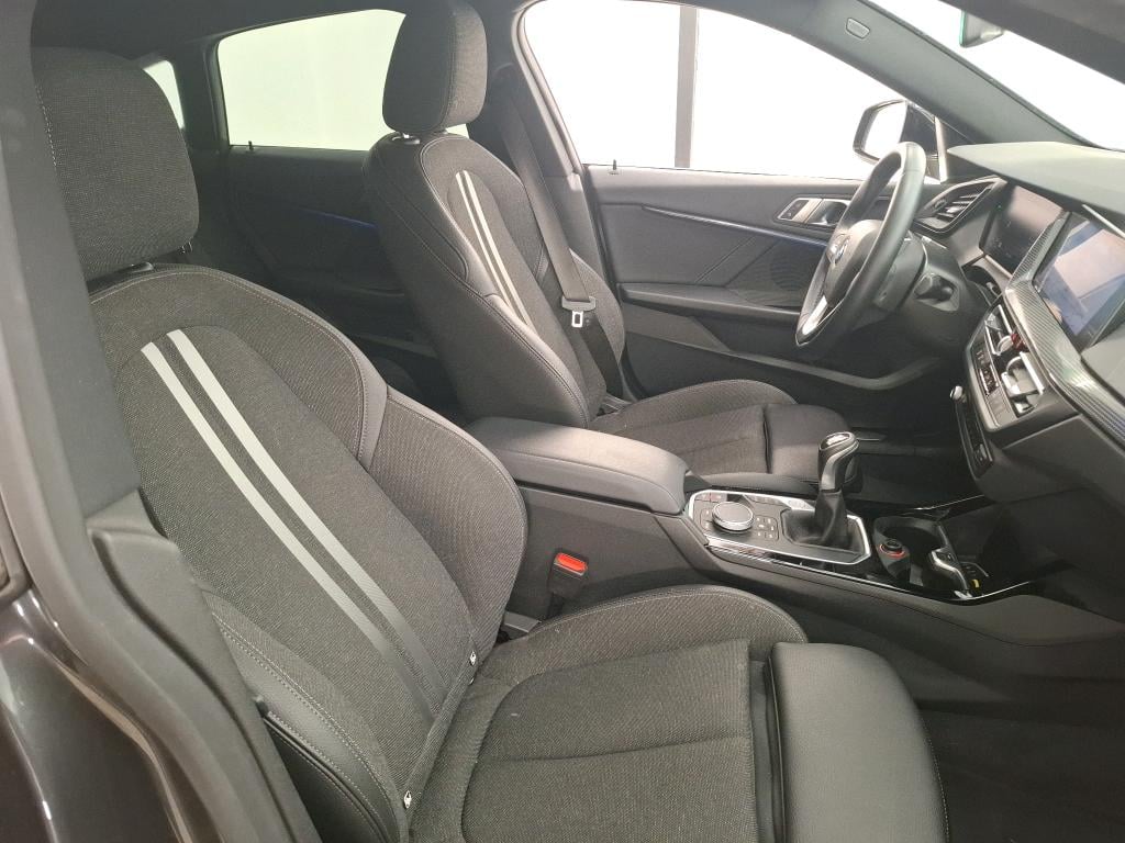 BMW Série 2 Gran Coupé / 2019 / 4P / Berline 218D Business Design photo