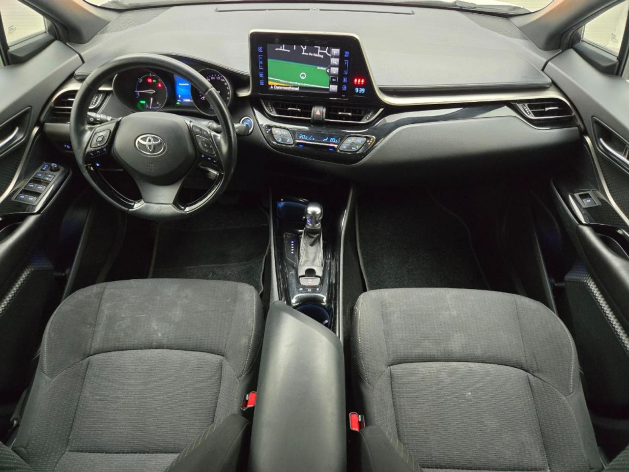 TOYOTA C-HR 1.8 Hybrid Dynamic photo