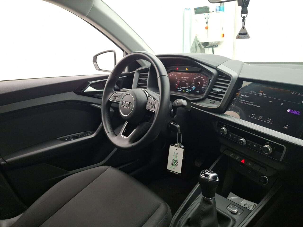 AUDI A1 SPORTBACK 25 TFSI ATTRACTION photo