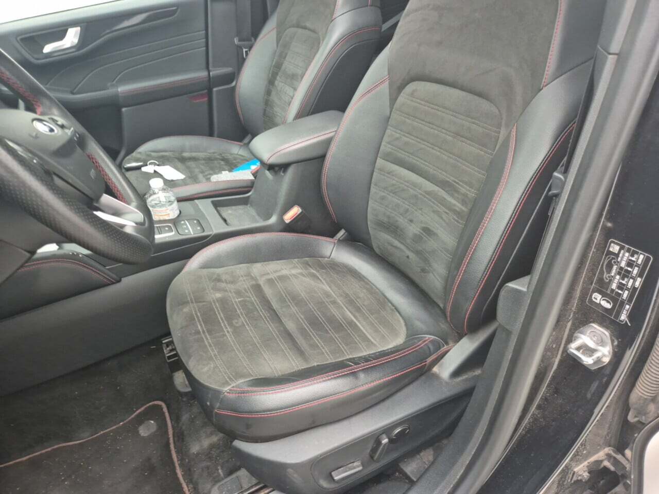 FORD KUGA 1.5 ECOBLUE ST-LINE AUT photo