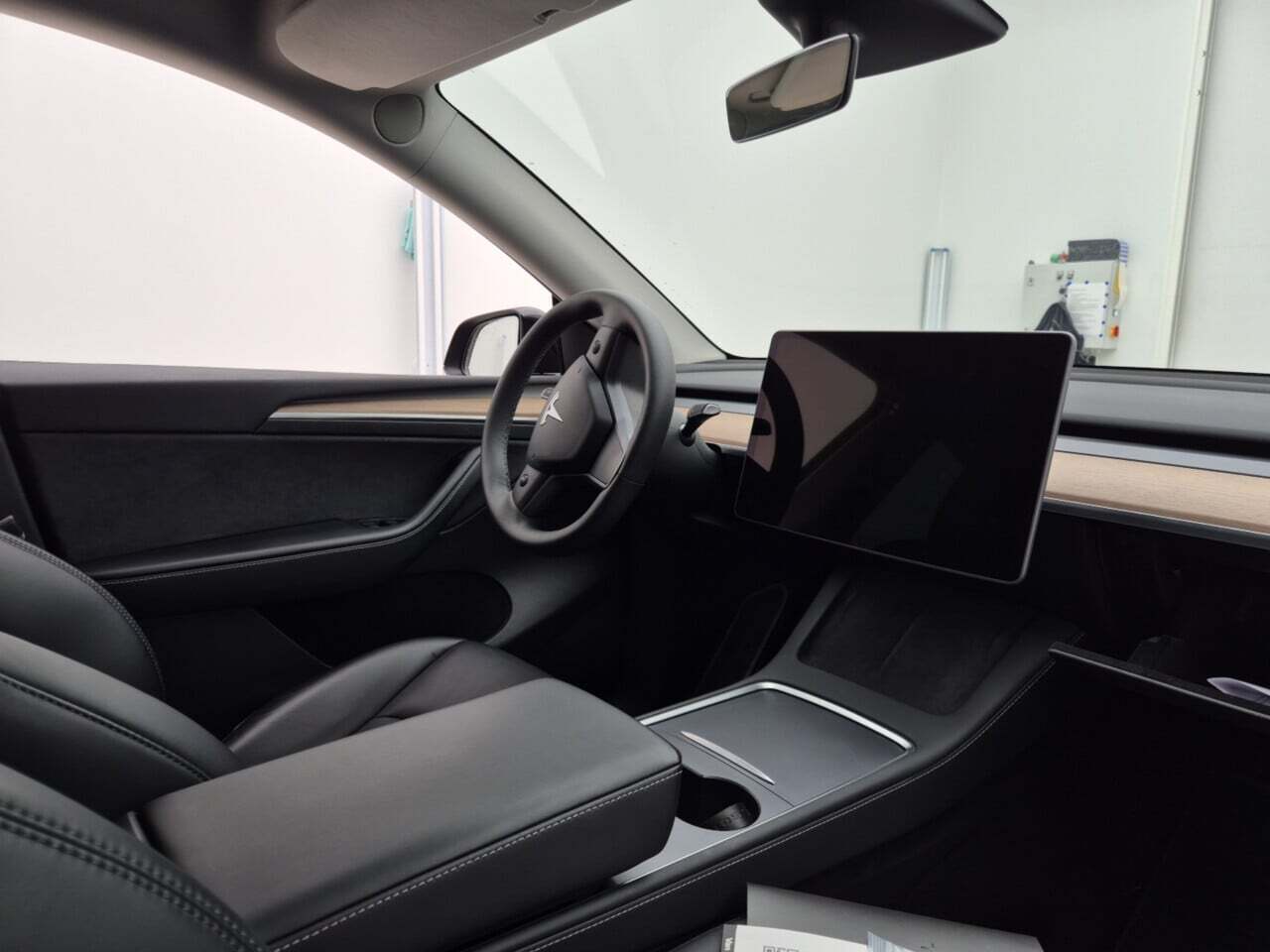TESLA MODEL Y LONG RANGE AWD 75KWH photo