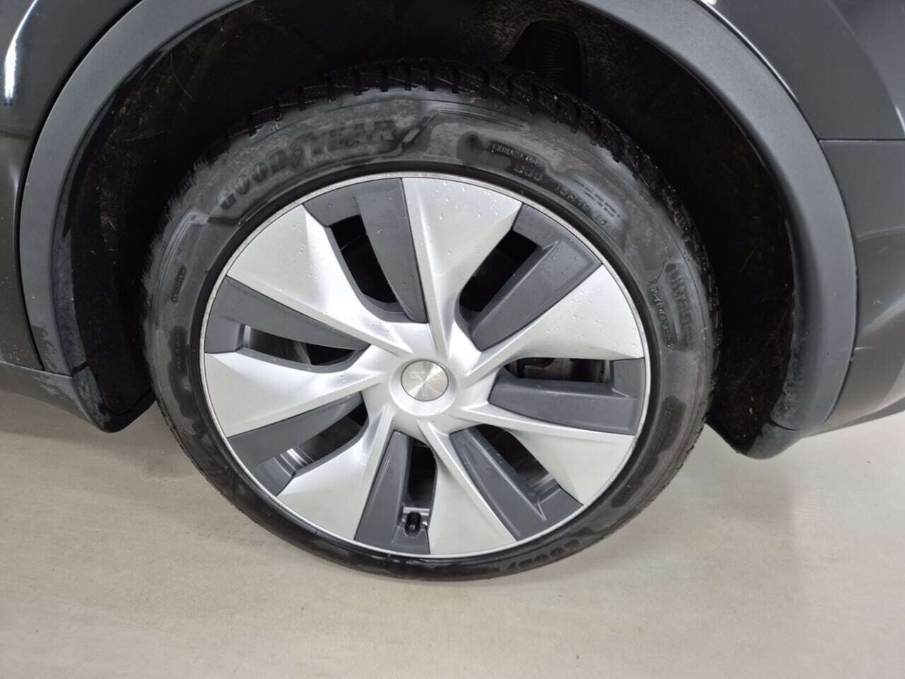 TESLA MODEL Y LONG RANGE AWD 75KWH photo