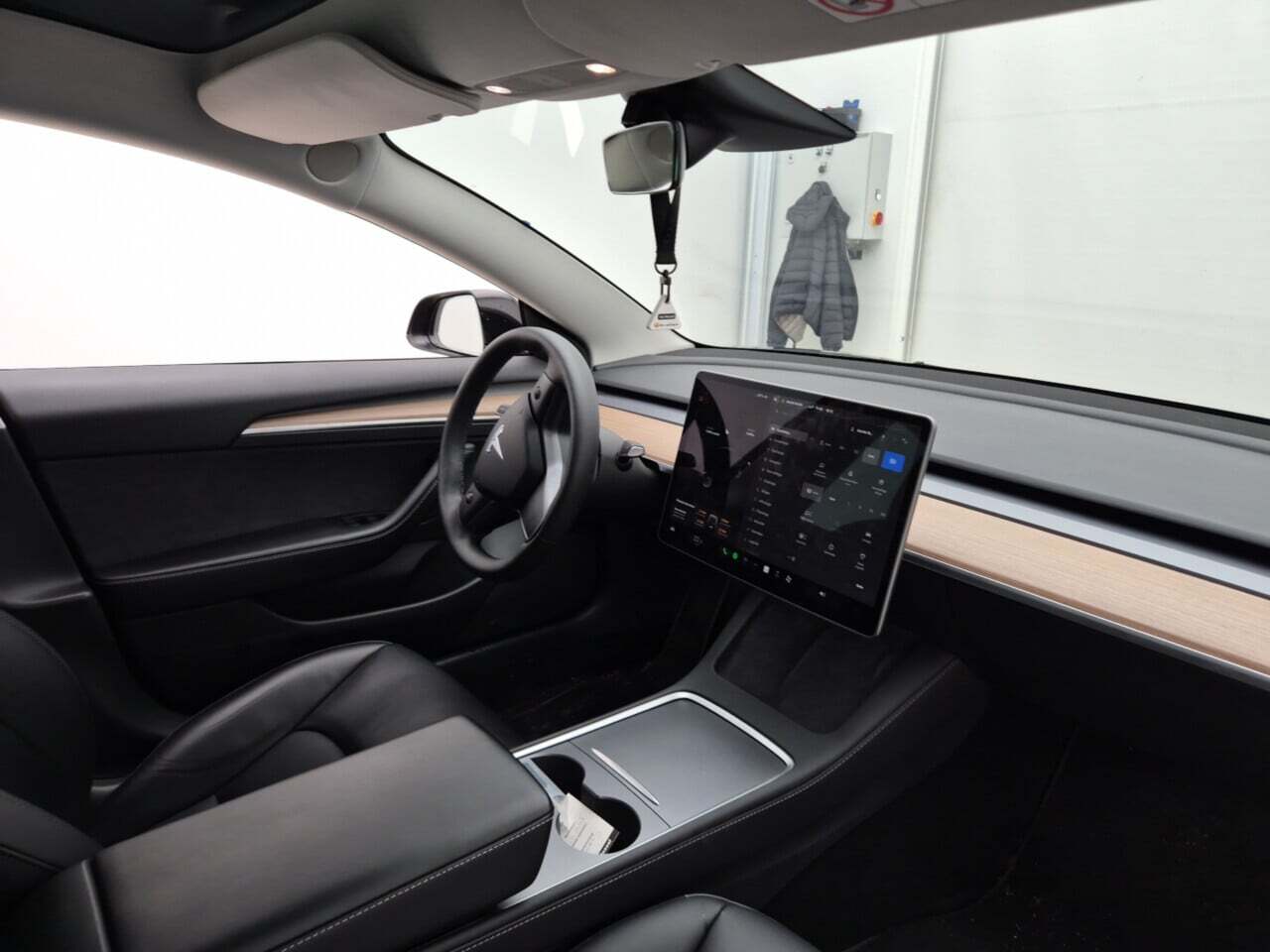 TESLA MODEL 3 LONG RANGE DUAL MOTOR AWD photo