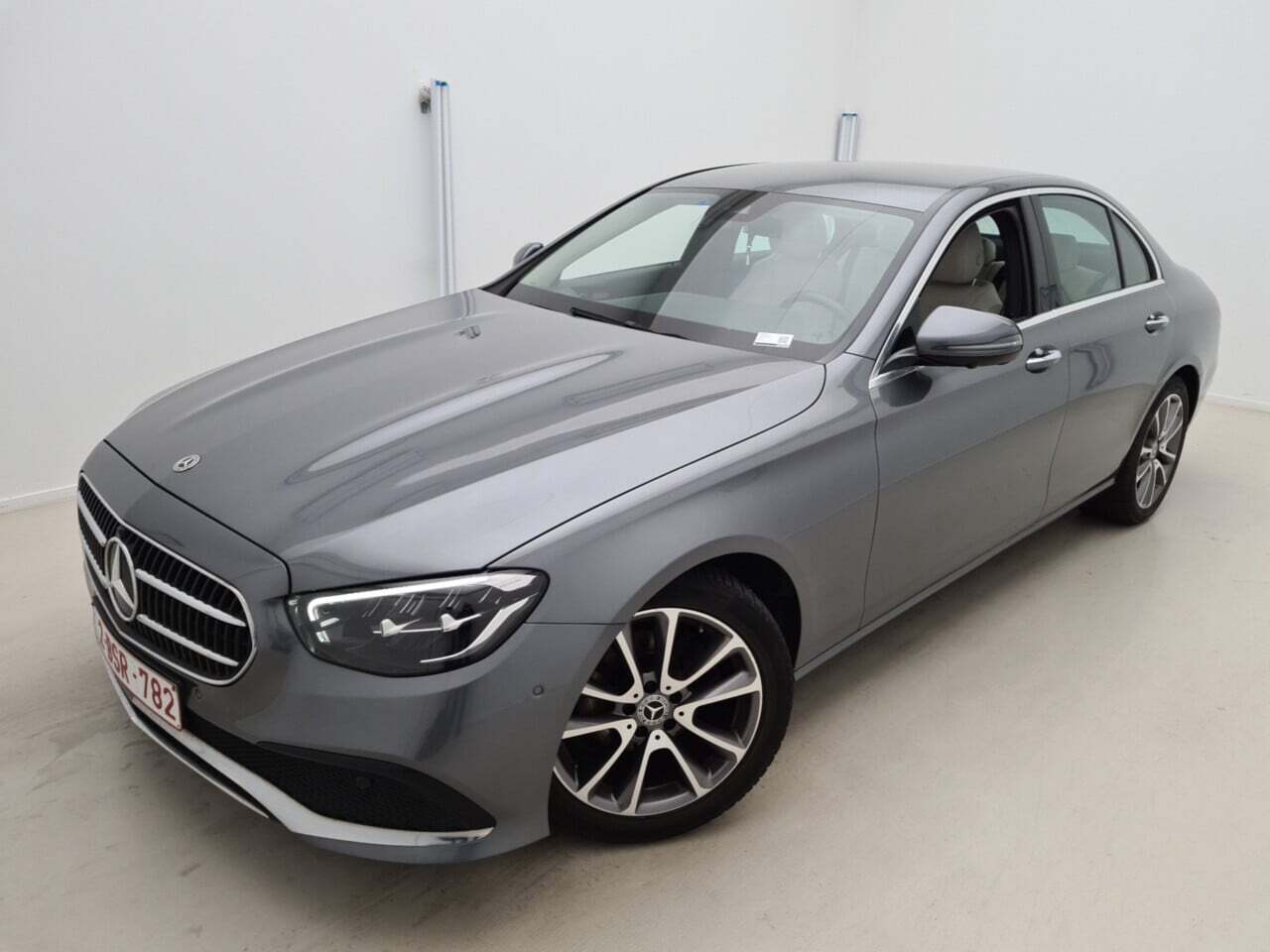 MERCEDES-BENZ E-KLASSE 200D BUSINESS SOL. AUT.