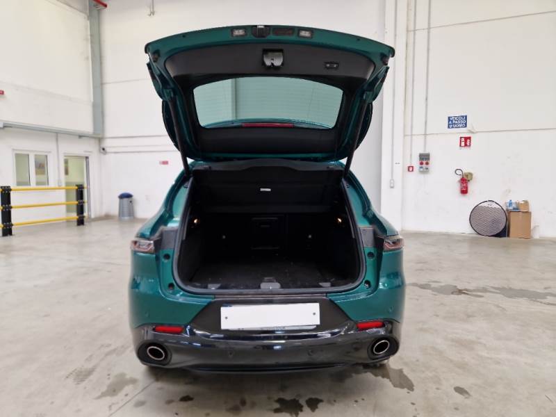 ALFA ROMEO TONALE / 2022 / 5P / SUV 1.3 280CV PLUG IN HYBRID AT6 VELOCE Q4 photo