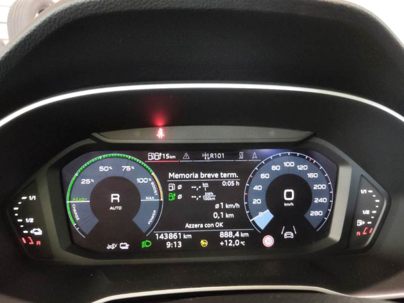 AUDI Q3 / 2018 / 5P / SUV 45 TFSI E S TRONIC BUSINESS photo