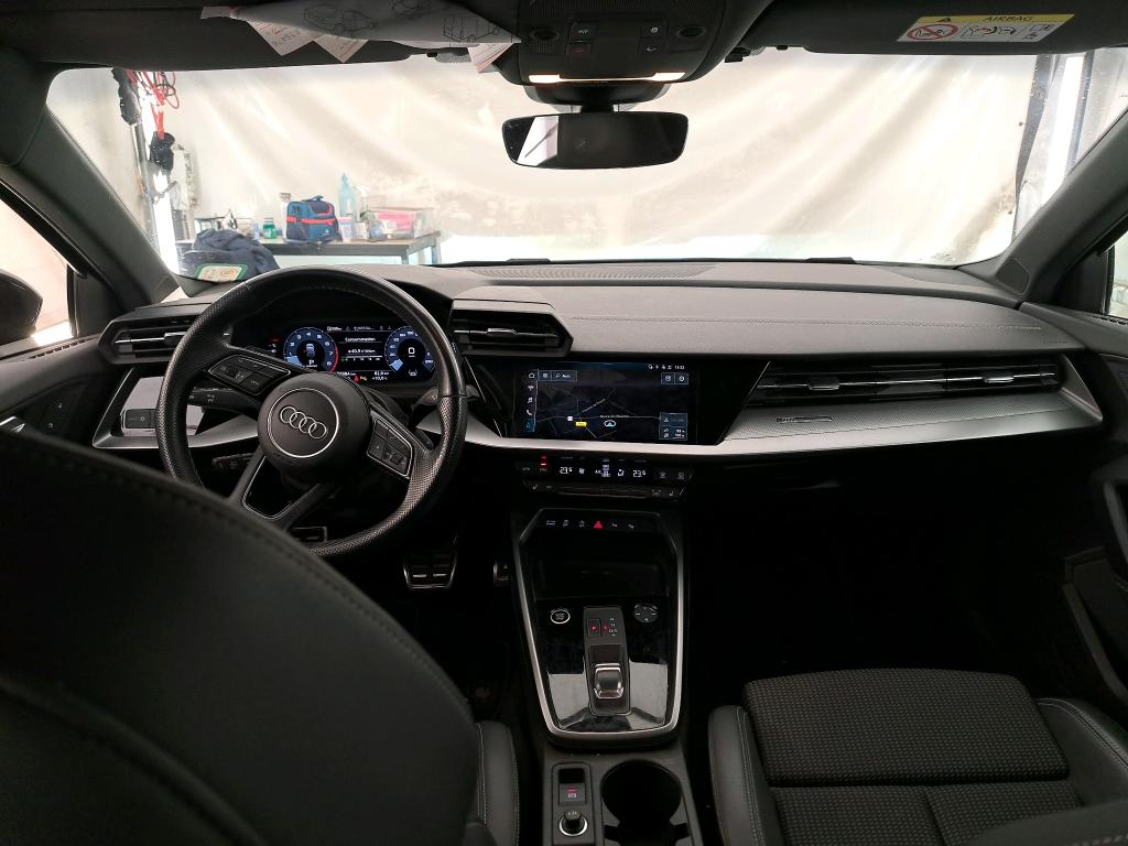 AUDI A3 Sportback / 2020 / 5P / Berline 35 TFSI 150 MHEV S Tronic S Line photo