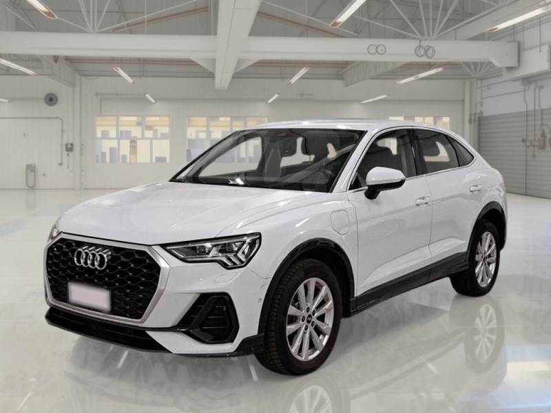 AUDI Q3 SPORTBACK / 2019 / 5P / SUV 45 TFSI E S TRONIC BUSINESS PLUS