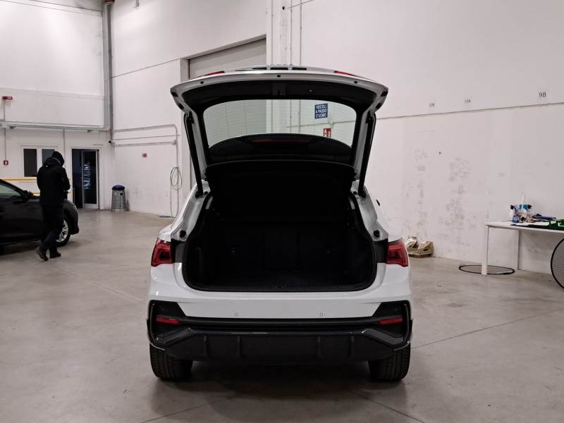 AUDI Q3 SPORTBACK / 2019 / 5P / SUV 45 TFSI E S TRONIC BUSINESS PLUS photo