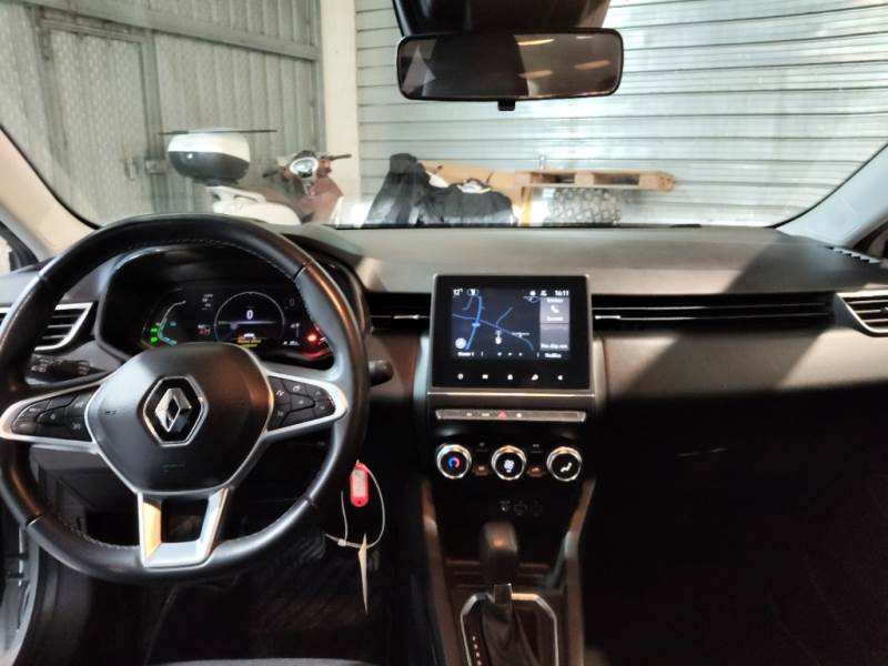 RENAULT CLIO / 2019 / 5P / BERLINA 1.6 HYBRID E-TECH 103KW ZEN photo