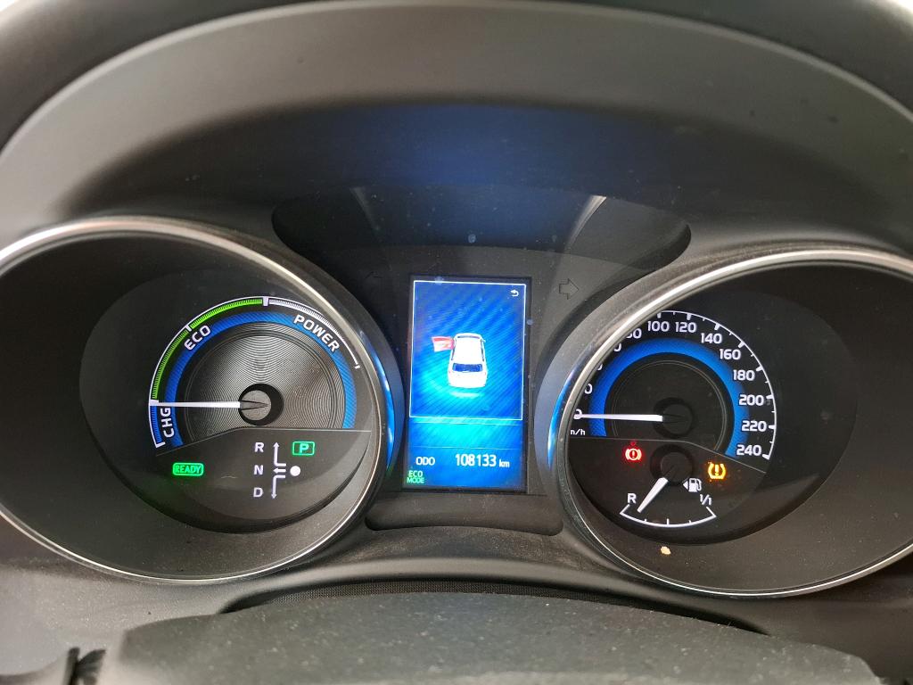 TOYOTA Auris 5p Berline 1.8 HYBRID 136 CVT AUTO DESIGN BUSINESS photo