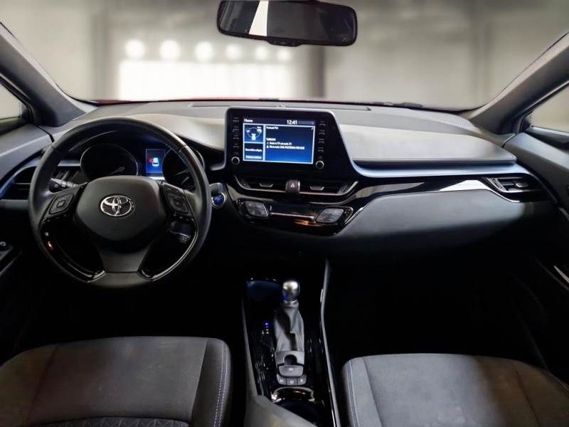 TOYOTA C-HR / 2019 / 5P / SUV 2.0H (184CV) E-CVT TREND photo