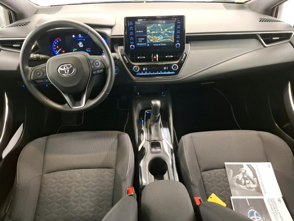 TOYOTA Corolla / 2018 / 5P / Berline Hybride 122h Dynamic Business Stage Acad photo