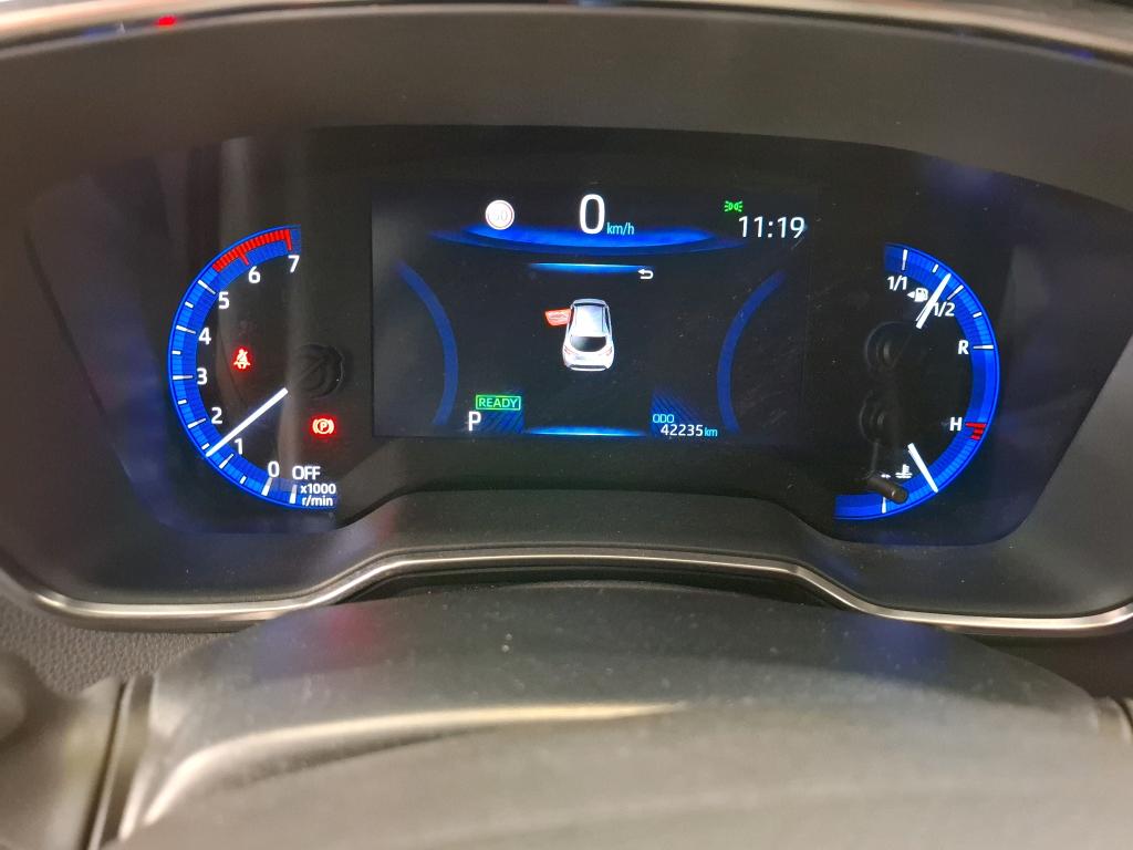 TOYOTA Corolla / 2018 / 5P / Berline Hybride 122h Dynamic Business Stage Acad photo