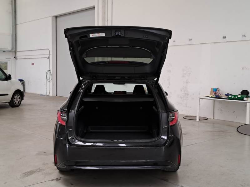 TOYOTA COROLLA / 2019 / 5P / STATION WAGON TS 1.8 HYBRID STYLE photo