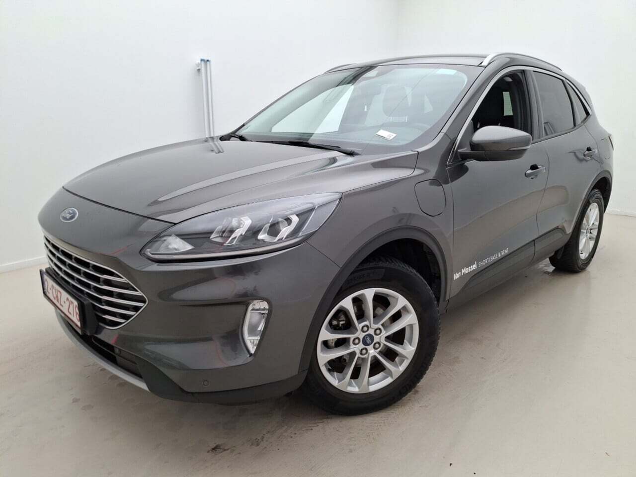 FORD KUGA 2.5 TITANIUM FHEV AUT