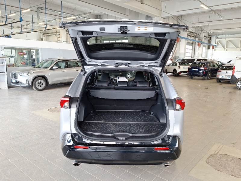 TOYOTA RAV4 / 2018 / 5P / CROSSOVER PLUG-IN 2.5 PHEV 306CV ECVT DYNAMIC+ 4WD photo