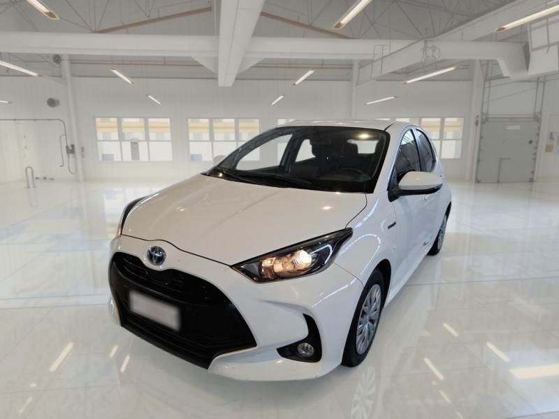 TOYOTA YARIS / 2020 / 5P / BERLINA HYBRID BUSINESS MY20