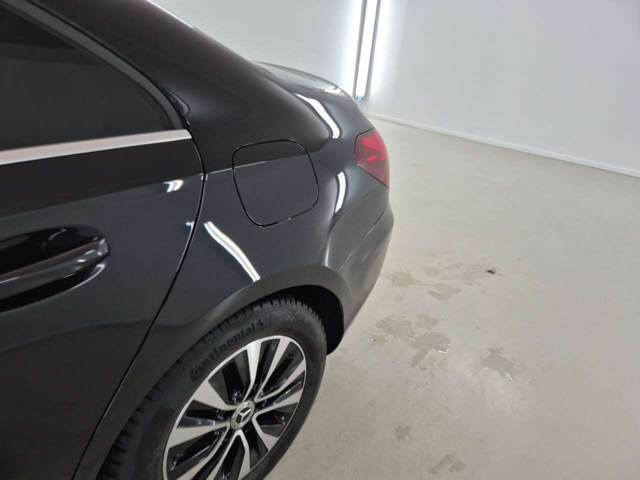 MERCEDES-BENZ A-KLASSE LIMOUSINE 2.0 180 D STYLE 7G-DCT photo