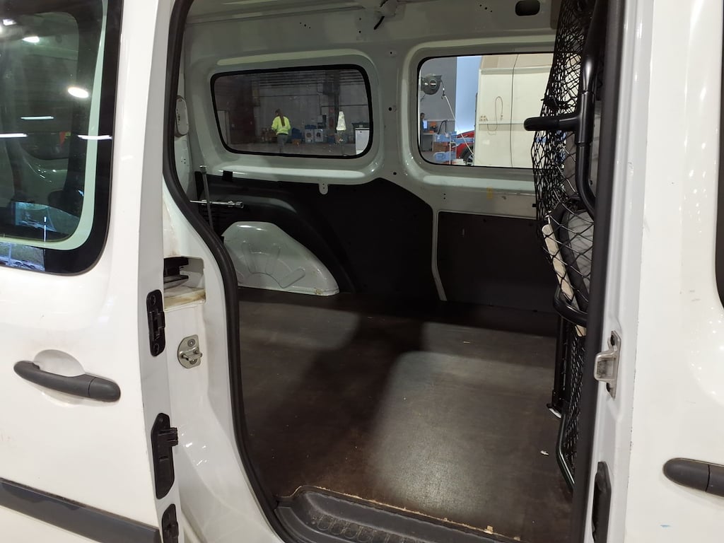 RENAULT KANGOO EXPRESS 1.5 BLUE DCI 95 MAXI CONFORT photo