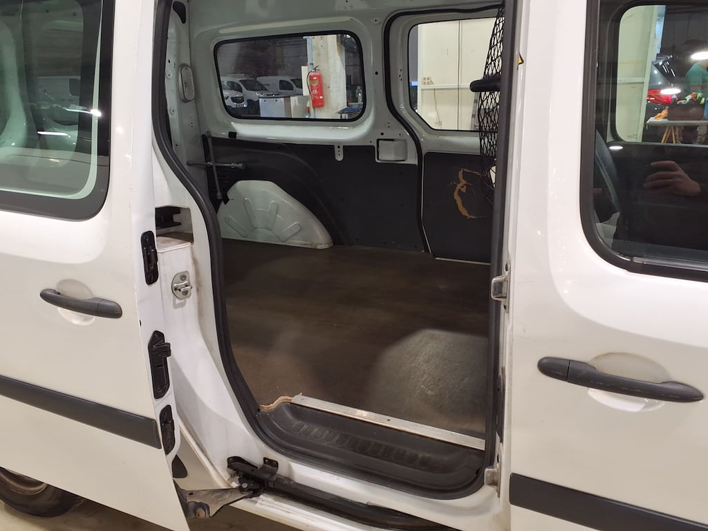 RENAULT KANGOO EXPRESS 1.5 BLUE DCI 95 MAXI CONFORT photo