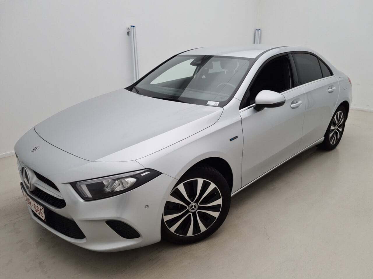 MERCEDES-BENZ A-KLASSE LIMOUSINE 250E