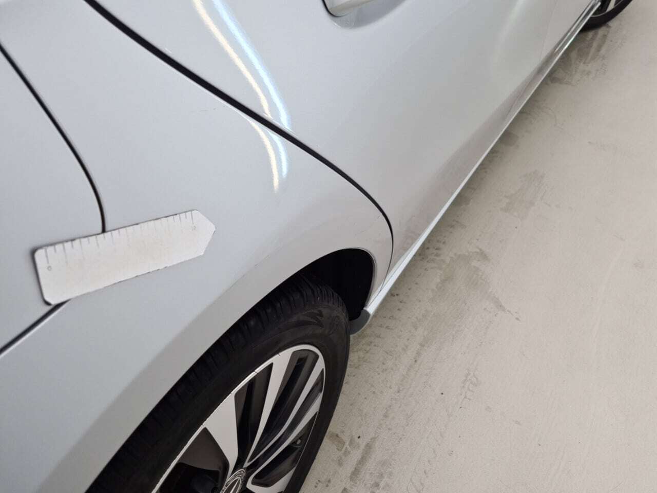 MERCEDES-BENZ A-KLASSE LIMOUSINE 250E photo