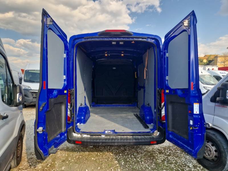 FORD TRANSIT / 2019 / 4P / FURGONE 310 L2H2 TREND 2.0 ECO 130 CV photo