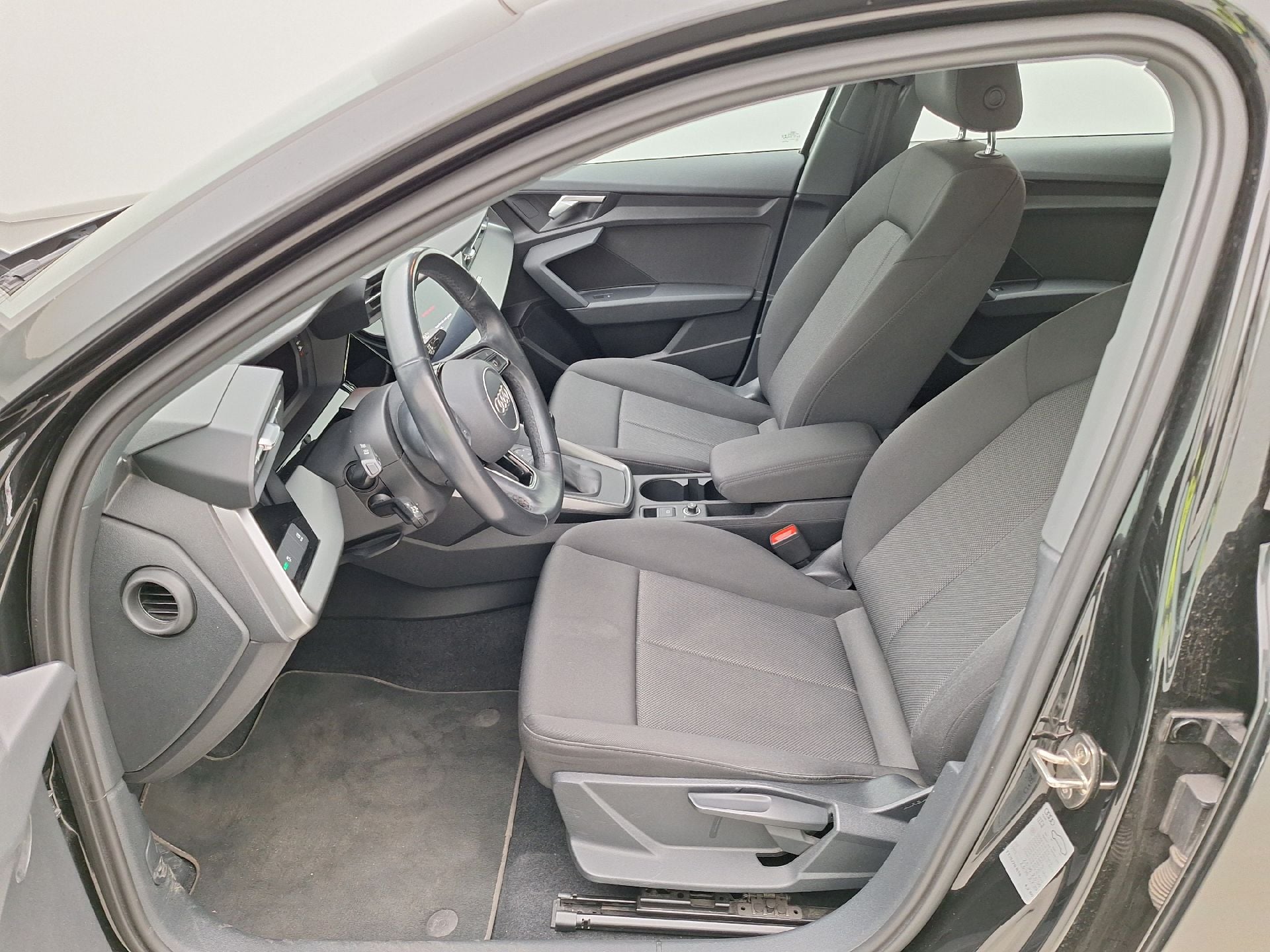 Audi, A3 Berline '20, Audi A3 Berline 1.0 TFSi 30 81kW S line 4d photo